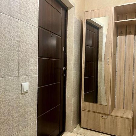 Studio Apartment Metro Pechersk เคียฟ ภายนอก รูปภาพ